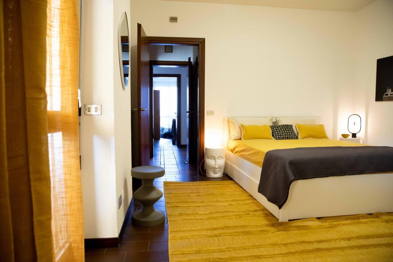 Sound Of Colors - Art Design Apartment Ντεζεντσάνο ντελ Γκάρντα Εξωτερικό φωτογραφία