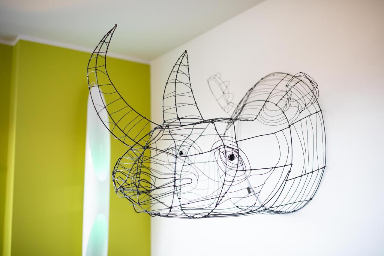 Sound Of Colors - Art Design Apartment Ντεζεντσάνο ντελ Γκάρντα Εξωτερικό φωτογραφία
