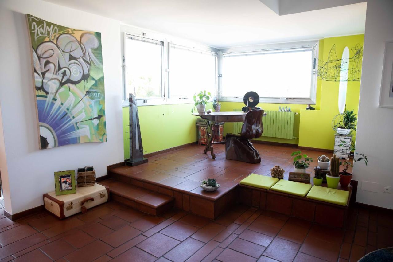 Sound Of Colors - Art Design Apartment Ντεζεντσάνο ντελ Γκάρντα Εξωτερικό φωτογραφία