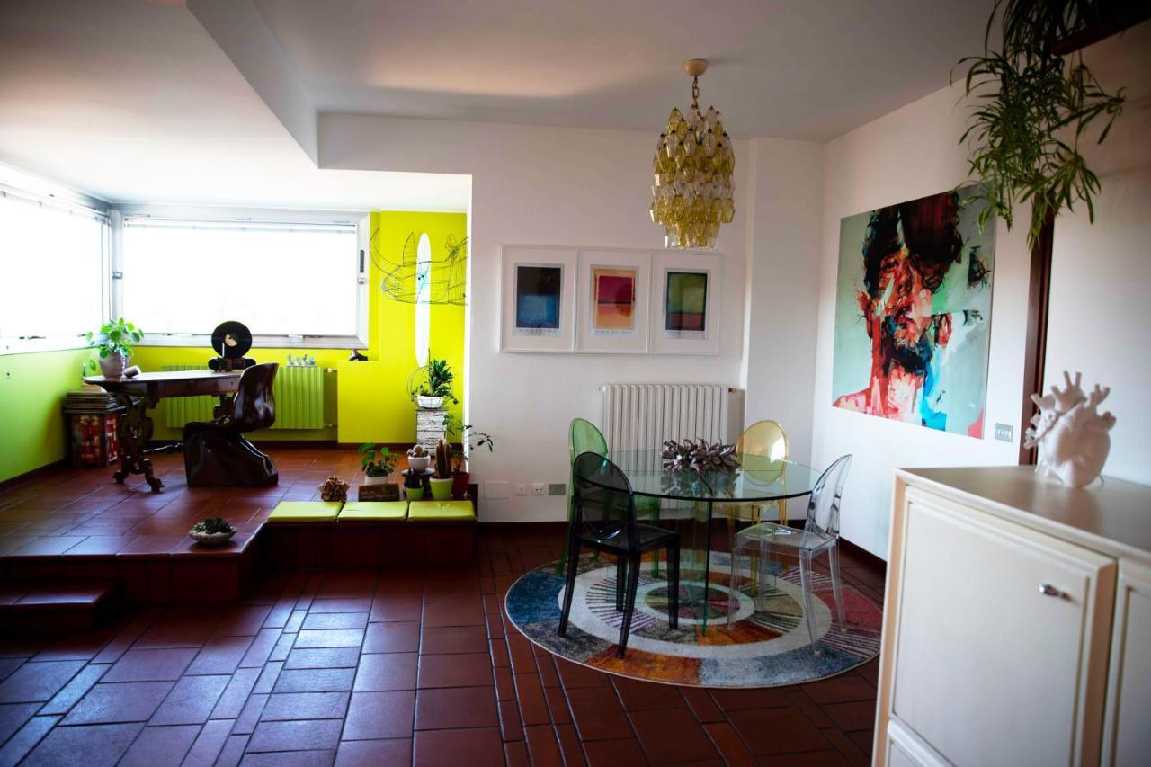 Sound Of Colors - Art Design Apartment Ντεζεντσάνο ντελ Γκάρντα Εξωτερικό φωτογραφία